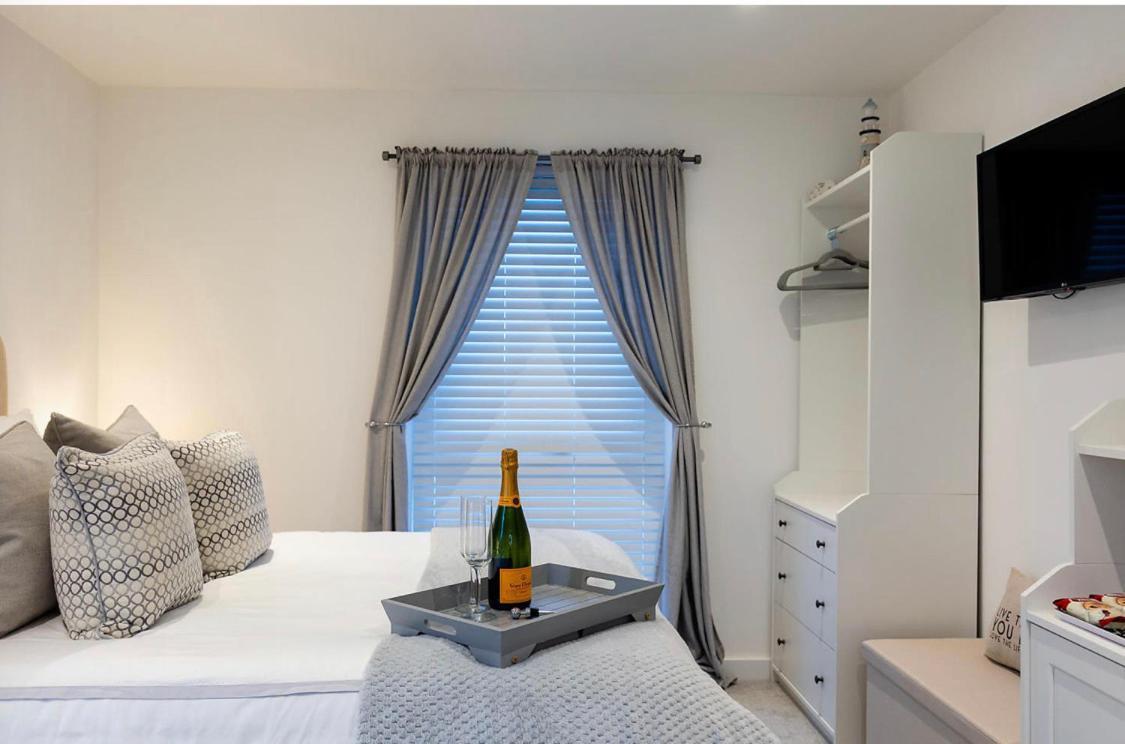 Sea Esta Guesthouse Mudeford Dış mekan fotoğraf